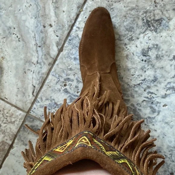 Minnetonka Side Zip Ribbon Trim Fringe Boots SZ 9 - Picture 3 of 12